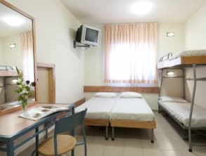 אכסניית%20אנ''א%20ירושלים%20אגרון%20,%20ירושלים